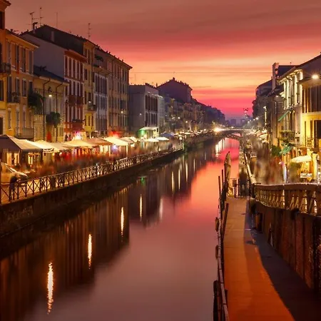 Homing Milano Navigli Suites Aparthotel *