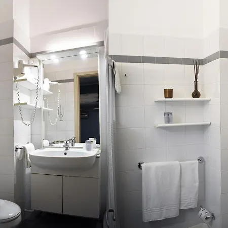 Homing Milano Navigli Suites アパートホテル ミラノ