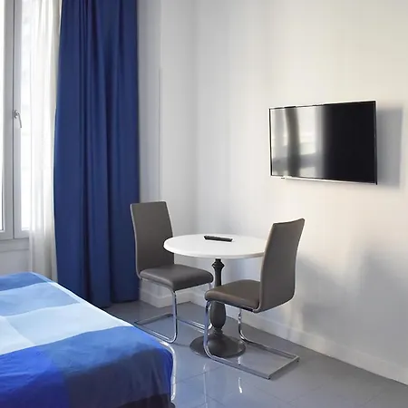 アパートホテル Homing Milano Navigli Suites ミラノ